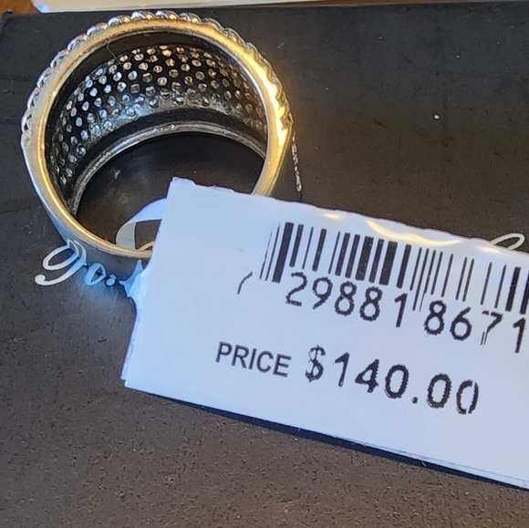 Cubic Zirconia Pavé Statement Ring in Sterling Silver size 7 - Picture 5 of 9